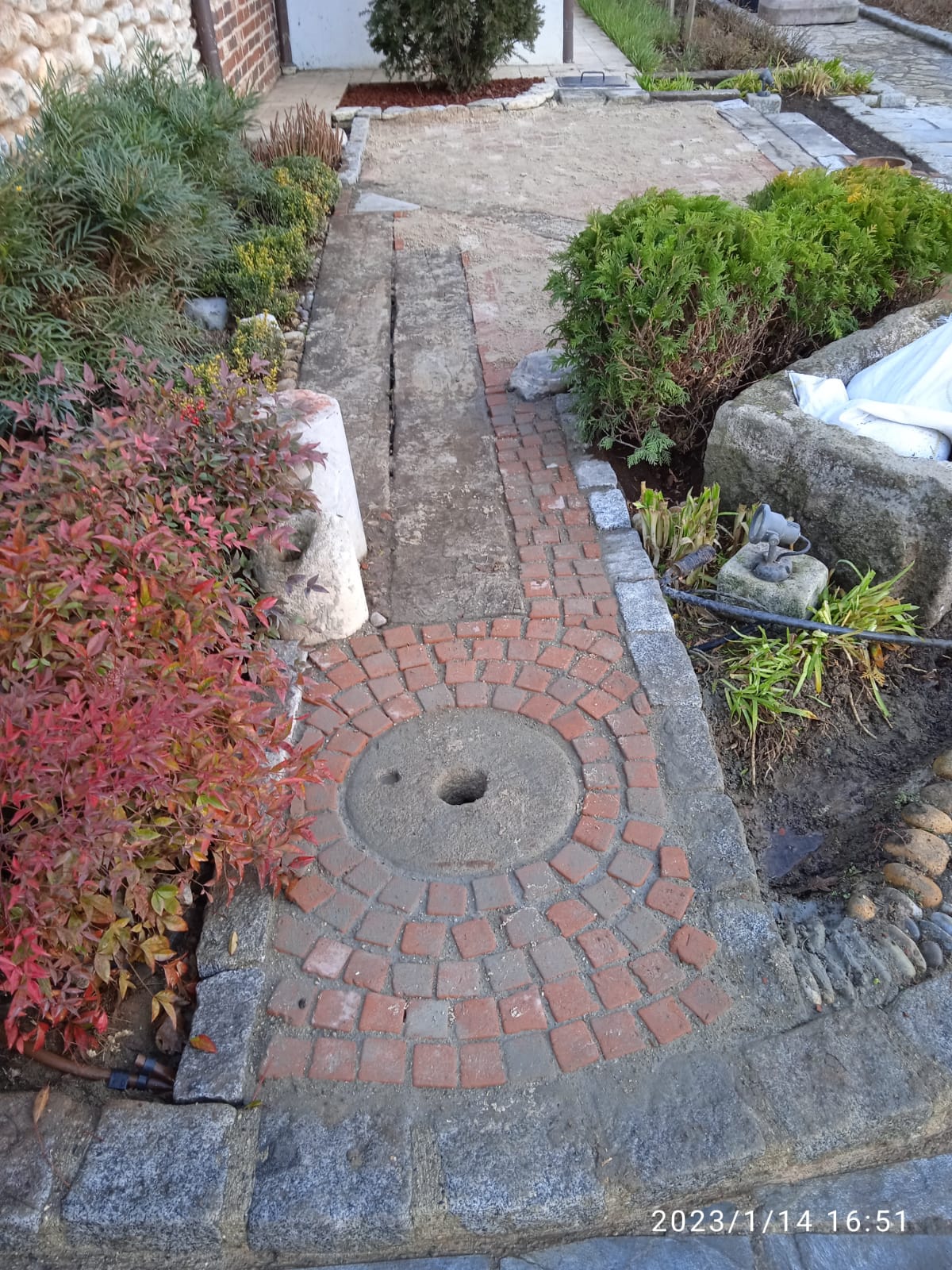 IŞIKLAR TABAN TUĞLA UYGULAMASI 5X5X5CM